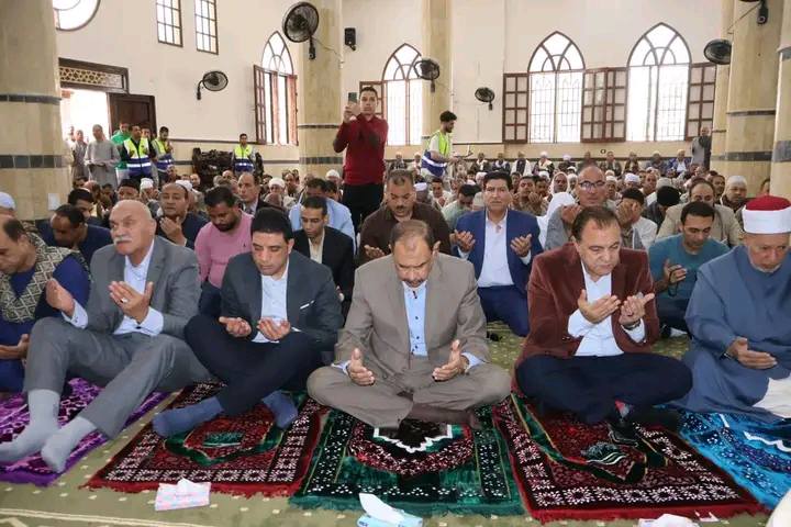 محافظ سوهاج يفتتح مسجد "عبد الرحمن بن أبي بكر" بقرية كوم اشقاو بطما