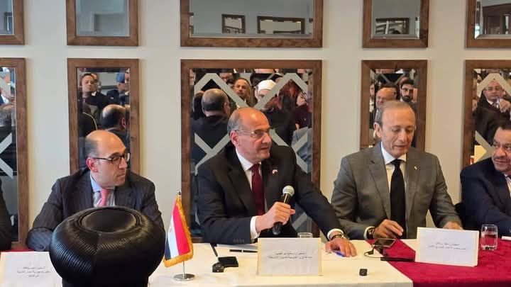 أبو العينين يستعرض أهم أنجازات المصرية الاقتصادي والبنية التحتية