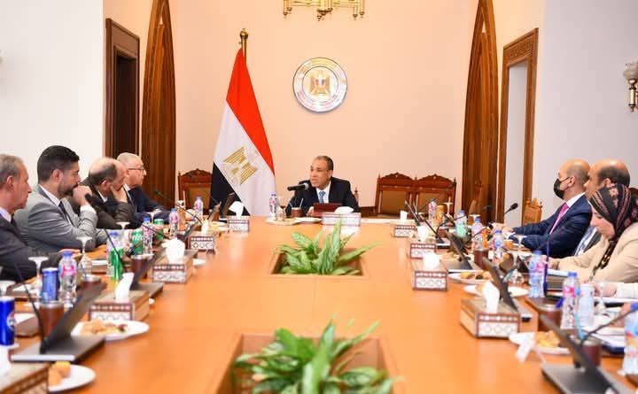 عبد العاطي أكد أهمية حفاظ على الشكل العام لمباني سفارات وقنصليات مصر في الخارج