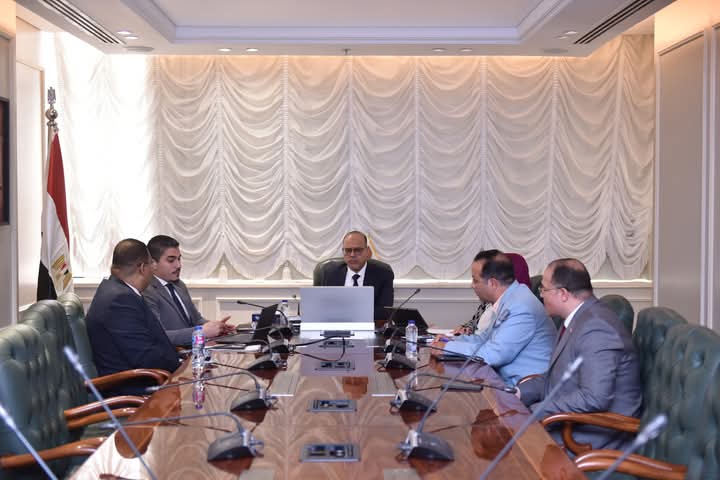 وزير العمل يستقبل مدير عام الأكاديمية العربية السعودية لبحث التعاون في مجالات التدريب المهني وتأهيل الشباب لسوق العمل