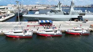 المتحدث العسكرى  الإتحاد الأوروبى يسلم مصر لنشات بحث وإنقاذ من طراز (SAR-1700) .