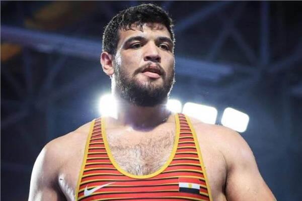 عبد اللطيف منيع يحصد ذهبية البطولة الأفريقية للمصارعة