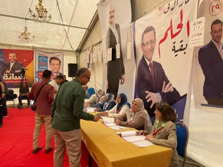 اللجنة المشرفة على انتخابات نقابة الصحفيين مد التصويت ساعة إضافية لعدم اكتمال النصاب القانوني