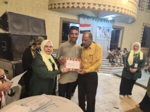 فريق بسمة أمل يكرم الامهات والعُمال المثاليين بالسويس