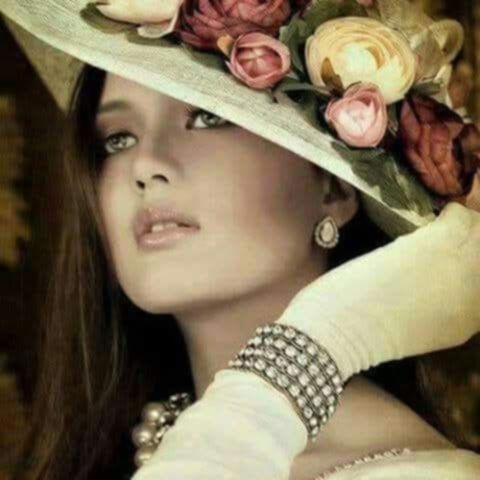 بدران بحسنٍ الأديبة والروائية د.جعدوني حكيمة نينارايسكيلا