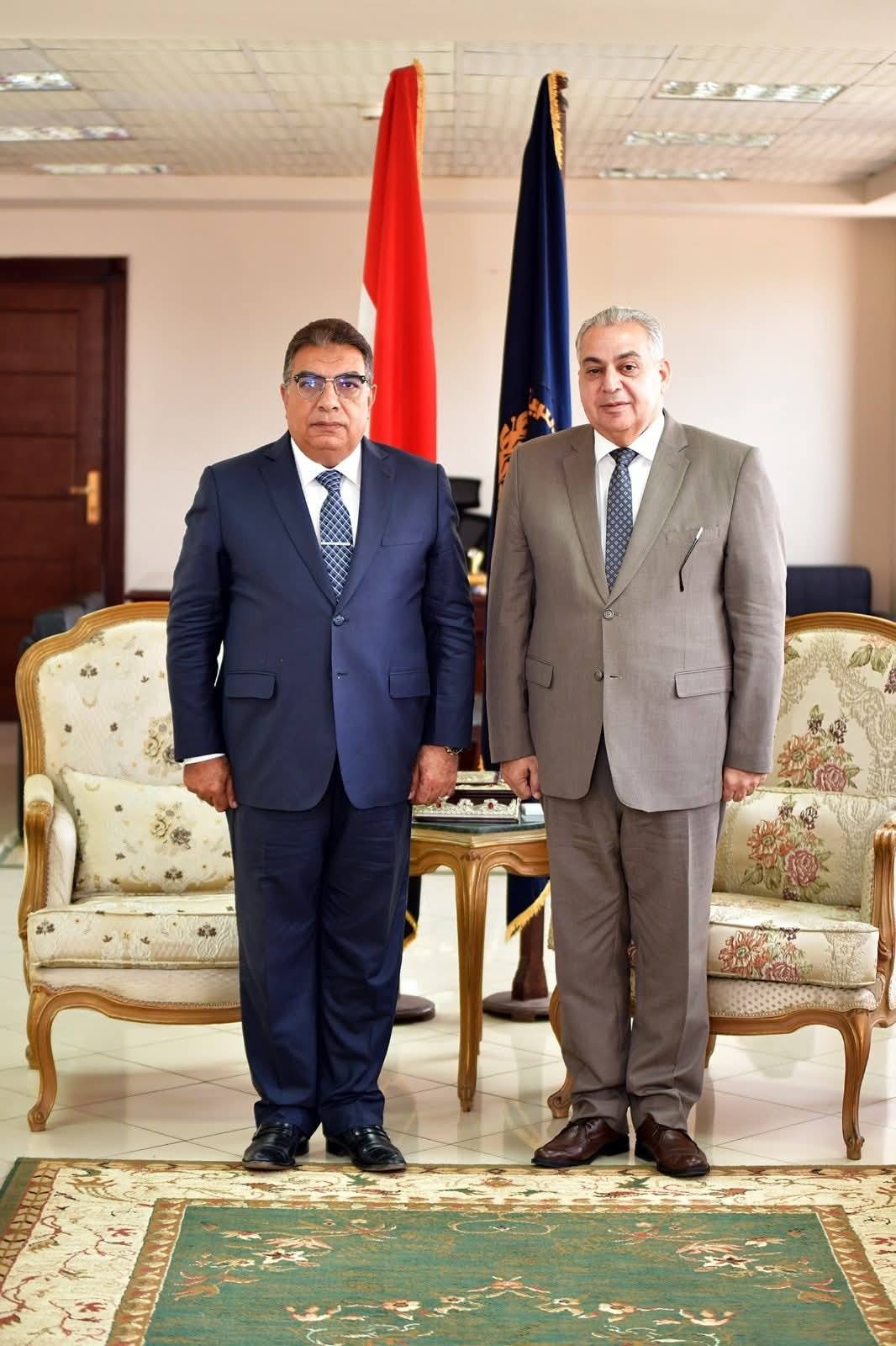 محافظ الدقهلية يهنئ مدير الأمن الجديد عقب توليه منصبه متمنيًا له التوفيق والسداد