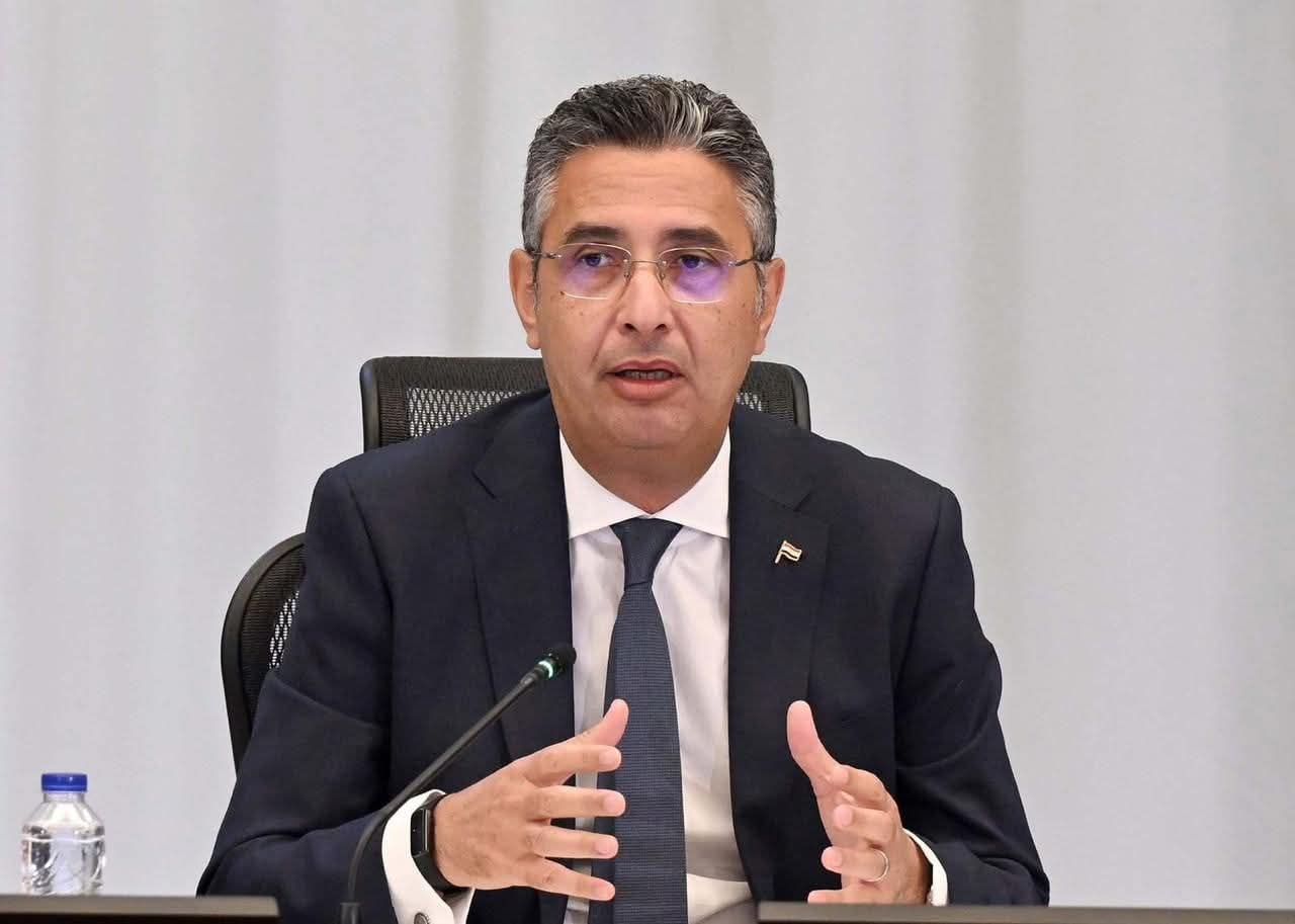 في إطار توجيهات وزير التموين والتجارة الداخلية بالتيسير على عملاء السجل التجارى 