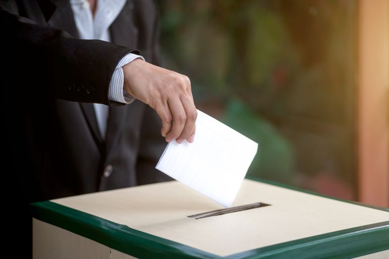 انتخابات 2025 من له حق التصويت ومن يمنع من التصويت