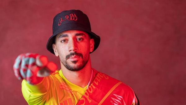 محمد سيحا حارس مرمى الأهلي يتعرض لحادث سير ويعلق الحمد لله