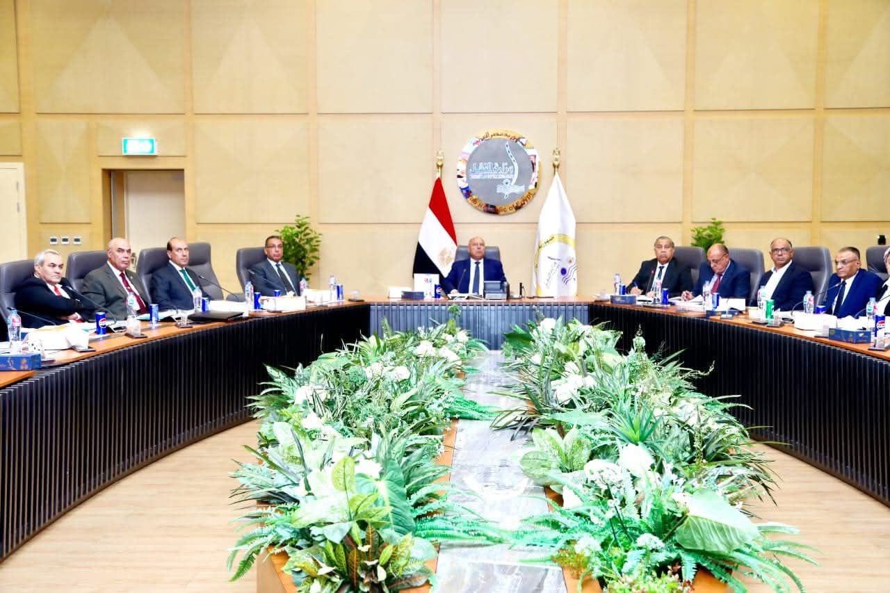 اجتماع الجمعية العامة للشركة القابضة لمشروعات الطرق والكباري والنقل البري