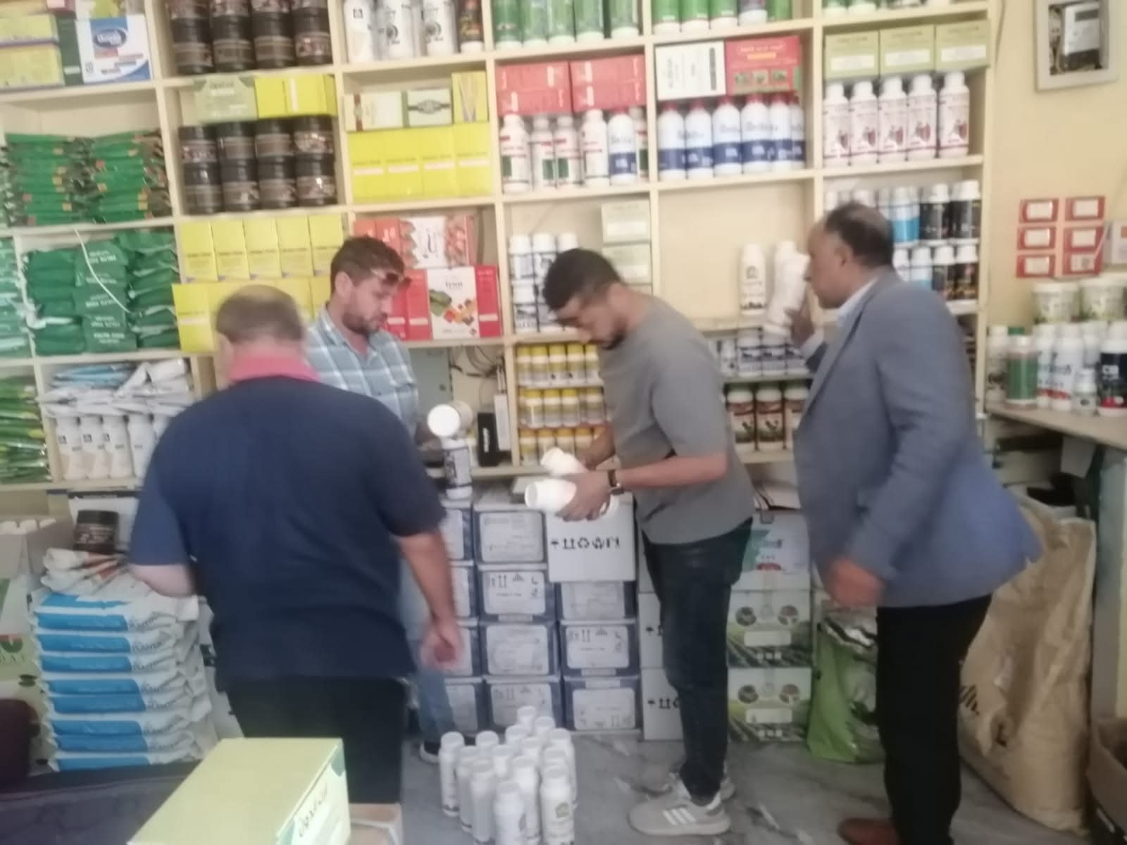 تموين الشرقية يشن حملات مكبرة للرقابة على الأسواق بمركز ومدينة الحسينية  