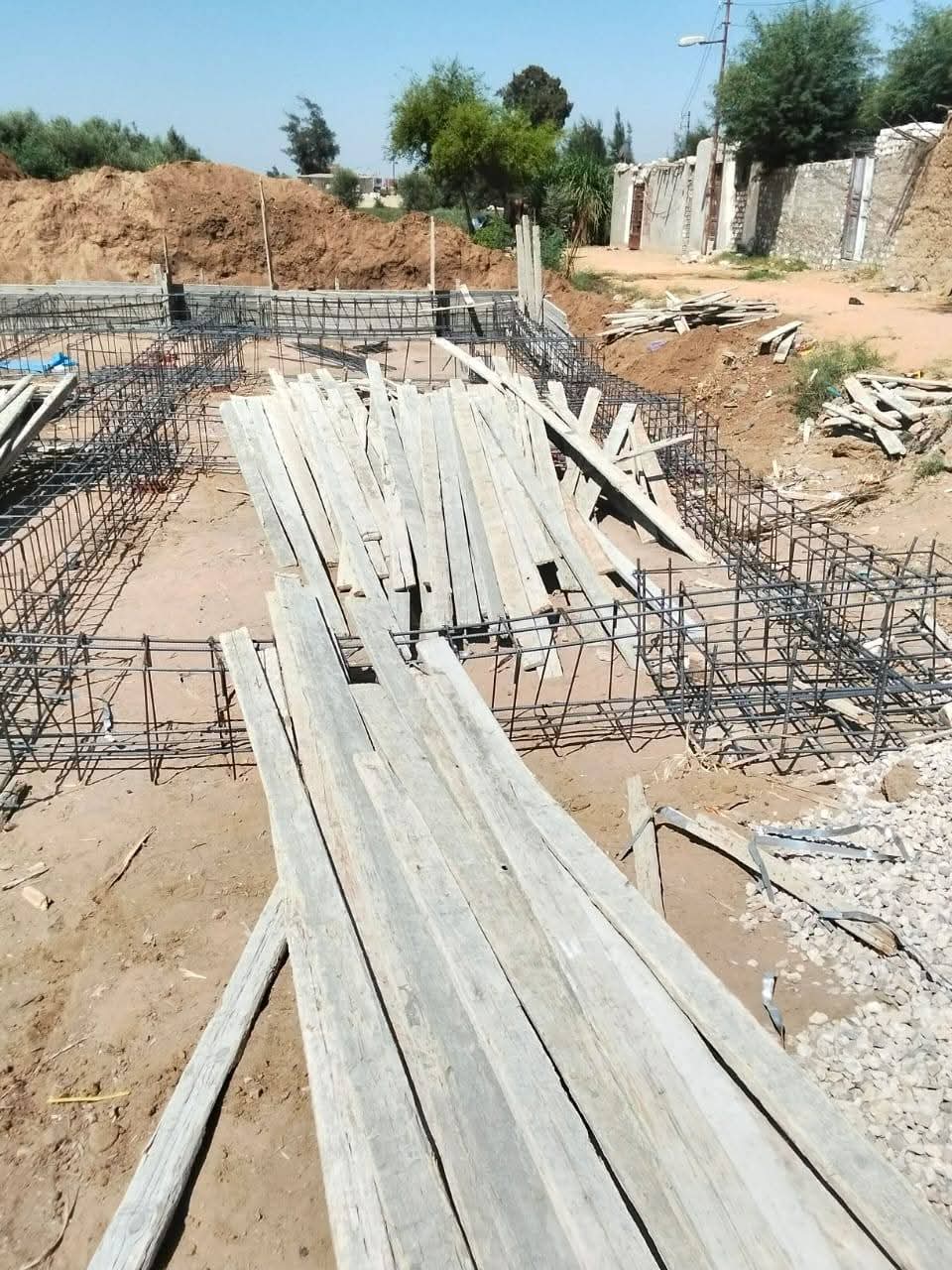 مديرية الزراعة بالإسماعيلية  إزالة تعدي فورى وفي المهد على الأراضي الزراعية بجمعية رواد المحسمة القديمة بالقصاصين الجديدة ضمن مبادرة إحمى ارضك