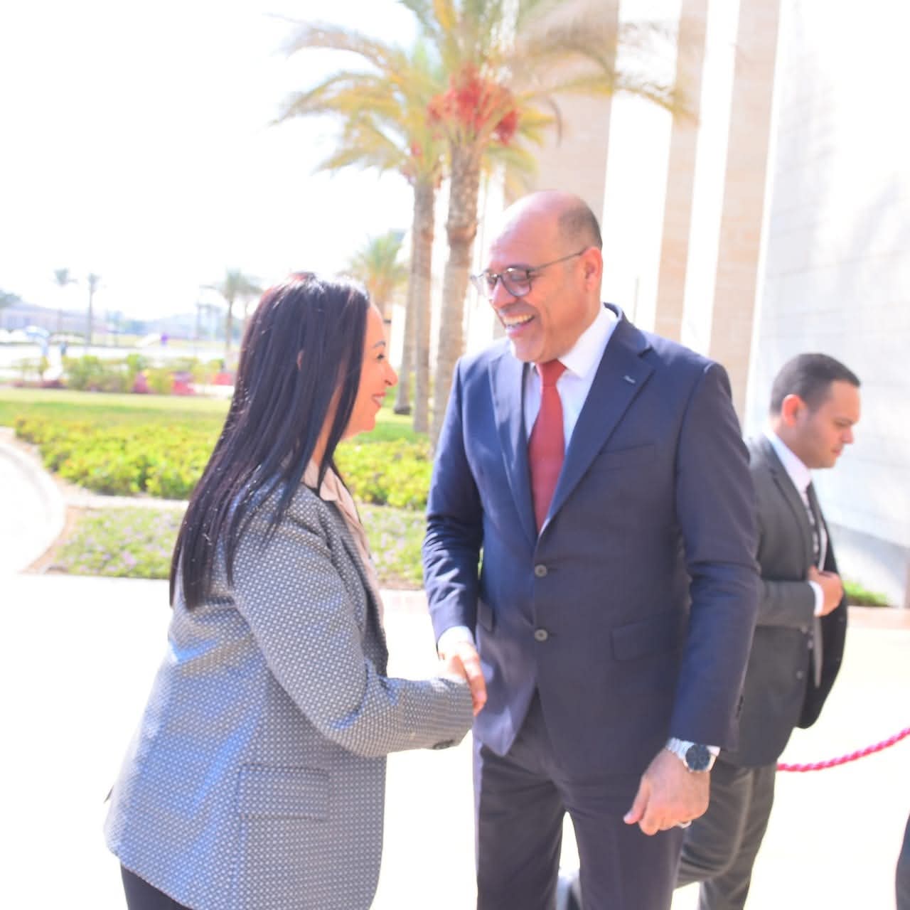 في لقاء مع وزيري العمل والتضامن    إدارة شركة نايل لينين جروب للنسيج أكدت امتثالها للشروط الواجب توافرها في بيئة العمل