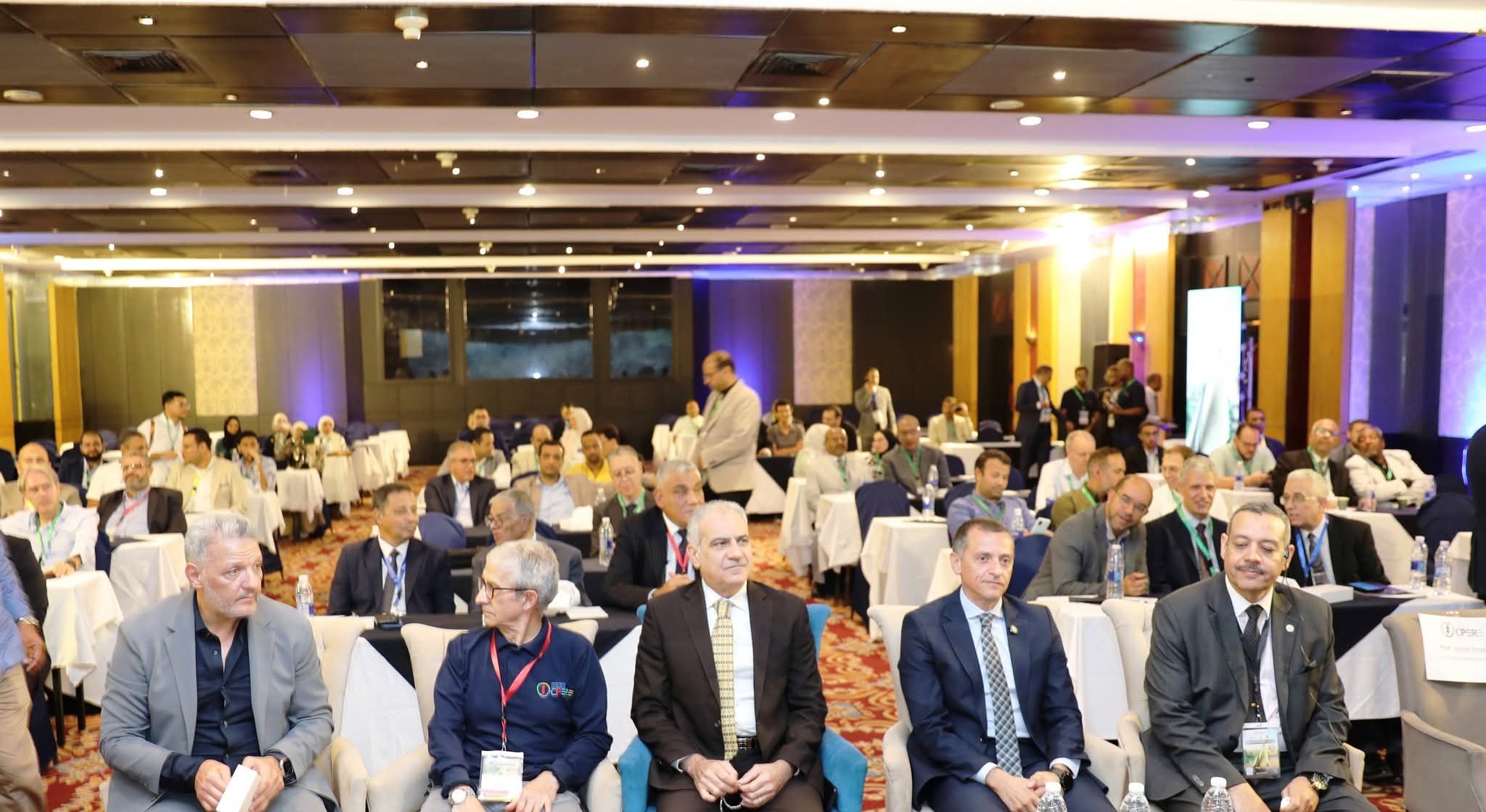 محافظ أسوان يكلف نائبه بإفتتاح فعاليات المؤتمر الدورى الثالث تحت عنوان  إلكترونيات القوى والطاقة المتجددة 