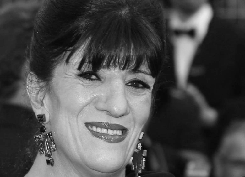 رحيل أيقونة الفن الجزائري باية بوزار "بيونة" بعد مسيرة فنية حافلة