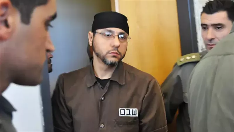 مكتب إعلام أسرى فلسطين: عبد الله البرغوثي يتعرض لمحاولة قتل متعمدة في سجن "جلبوع"