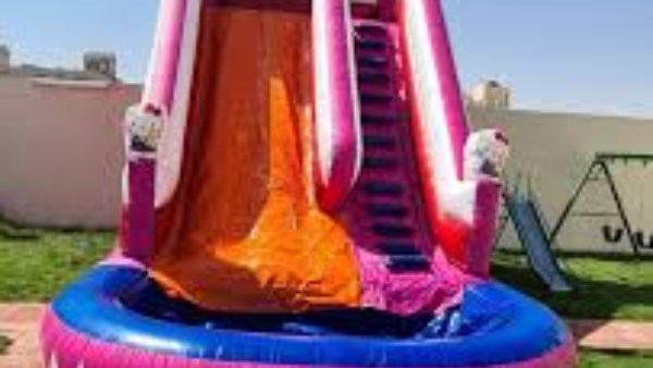 التحقيق مع مسئولي مدرسة النصر بعد سقوط تلميذة في اليوم الترفيهي