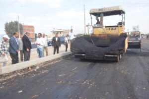 محافظ الغربية يقود جولة ميدانية واسعة في مركز ومدينة قطور 