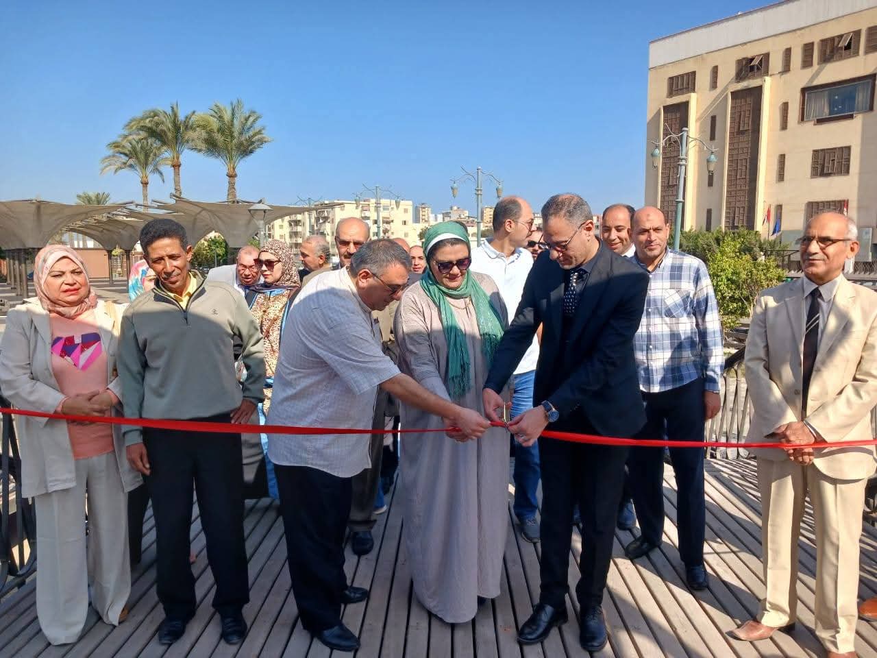 مؤتمر اليوم الواحد بدمياط الادب الساحلى بين البحر والنهر والبحيرة دراسة حول الهوية والمكان يكرم المبدعين بالمحافظة 