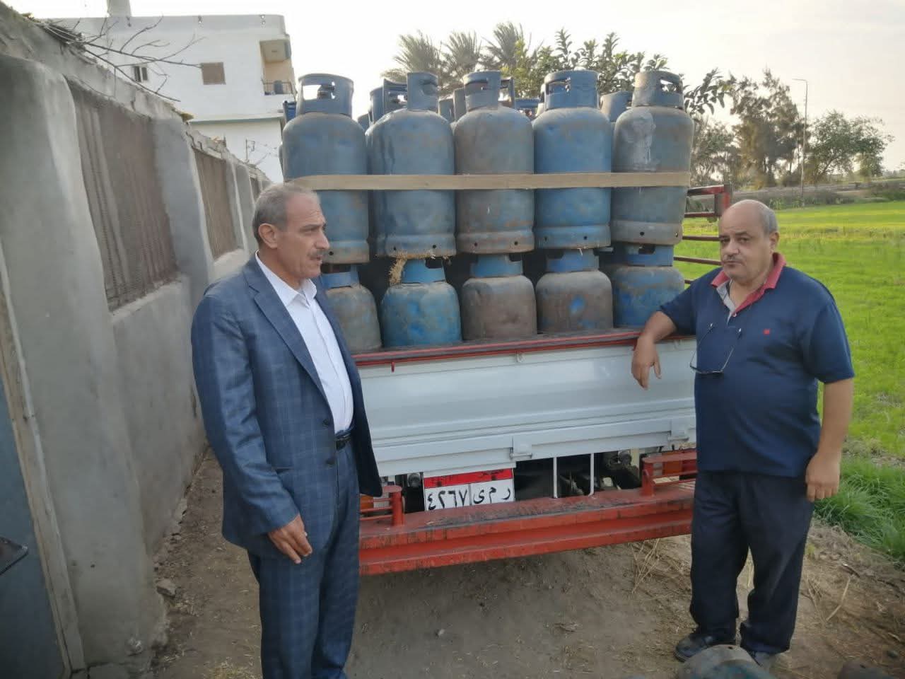 محافظ الشرقية أعين الأجهزة التنفيذية ترصد كافة الأنشطة التجارية لضبط المتلاعبين وتطبيق القانون بكل حزم 