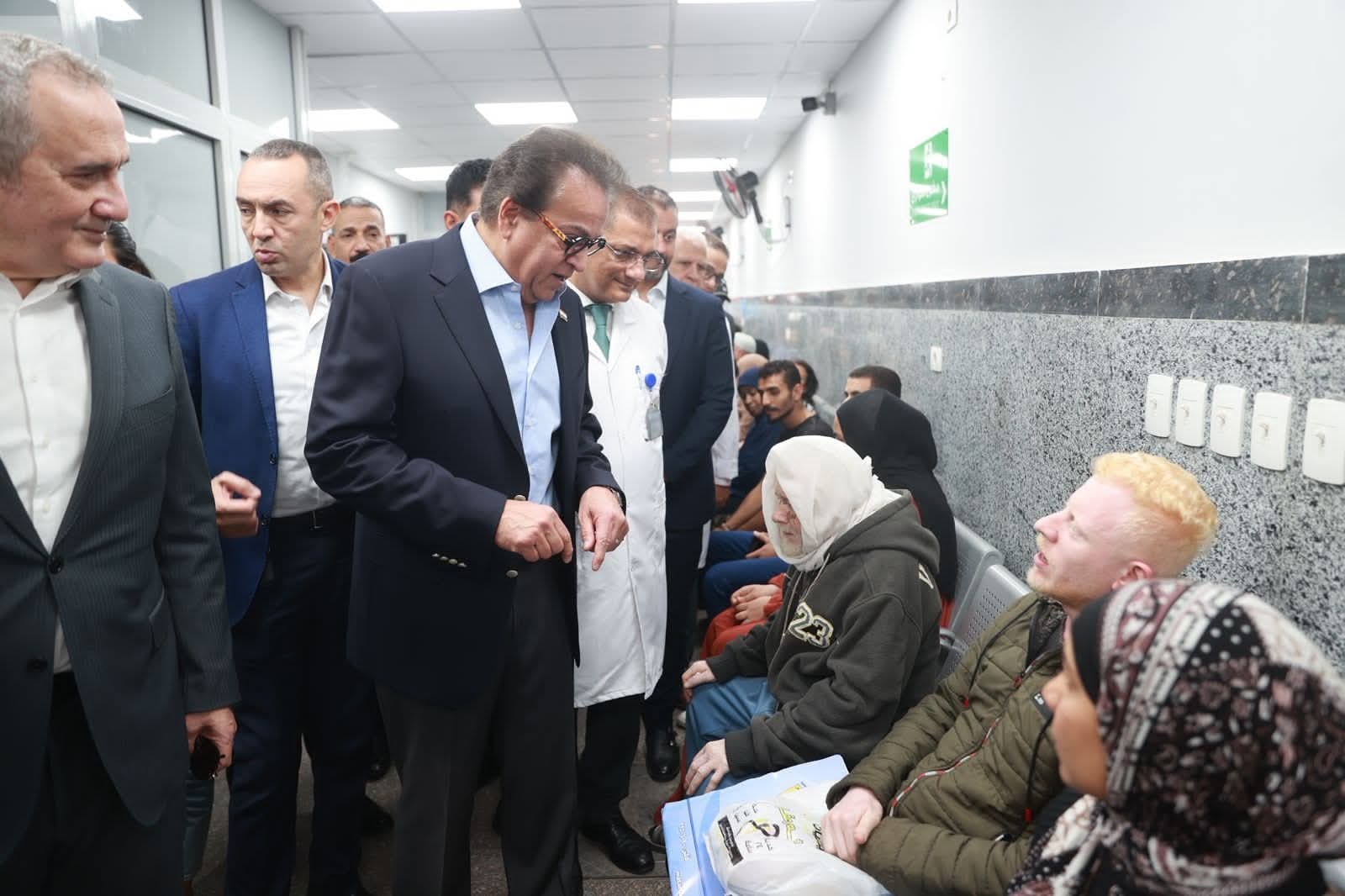 نائب رئيس الوزراء و وزير الصحة يفتتح تطوير أقسام الطوارئ والعيادات الخارجية بمستشفى المطرية التعليمي والمعهد القومي للكلى والمسالك ويُشيد بمستوى الجودة