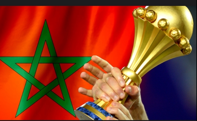 استُلهم تصميمها من فن الزليج الكاف يكشف النقاب عن كرة كأس إفريقيا المغرب 2025