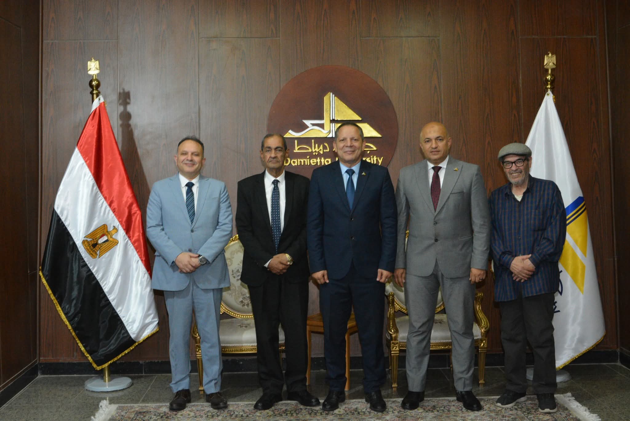 رئيس جامعة  دمياط يستقبل الكاتب الصحفي والسياسي أسامة الدليل ويتفقد المراكز والمنشآت الجامعية