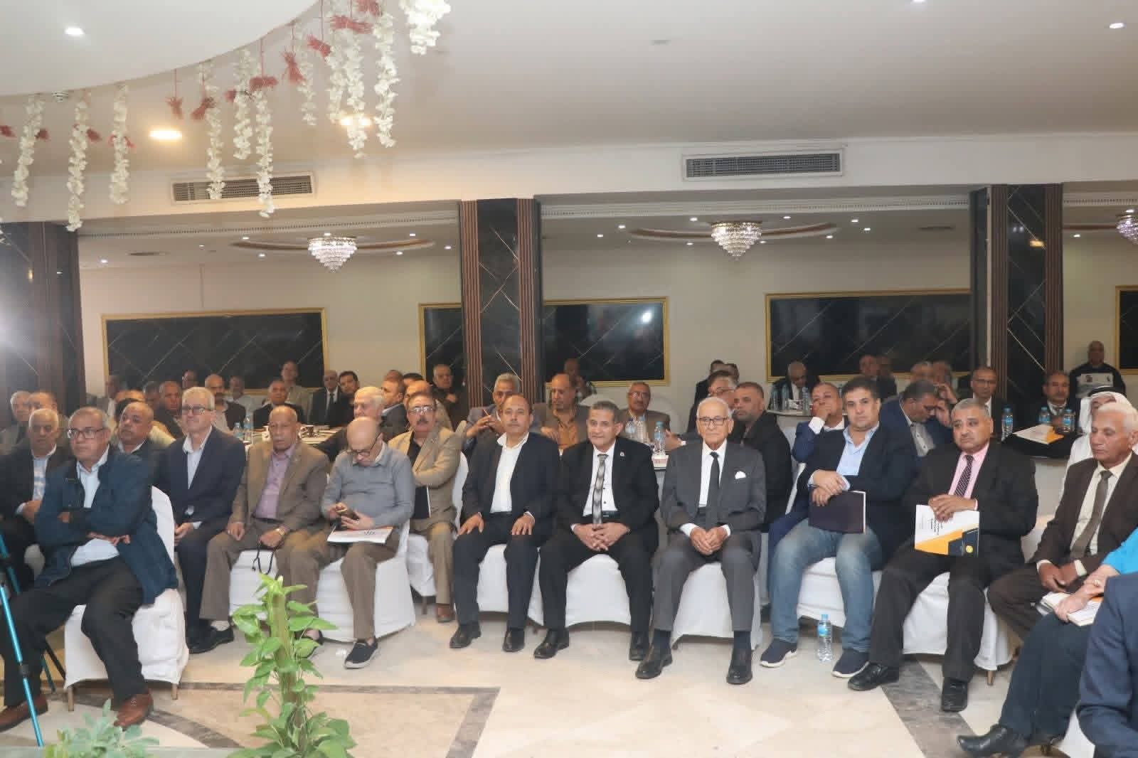 نقيب المعلمين يترأس اجتماع الفرعيات واللجان النقابية على مستوى الجمهورية