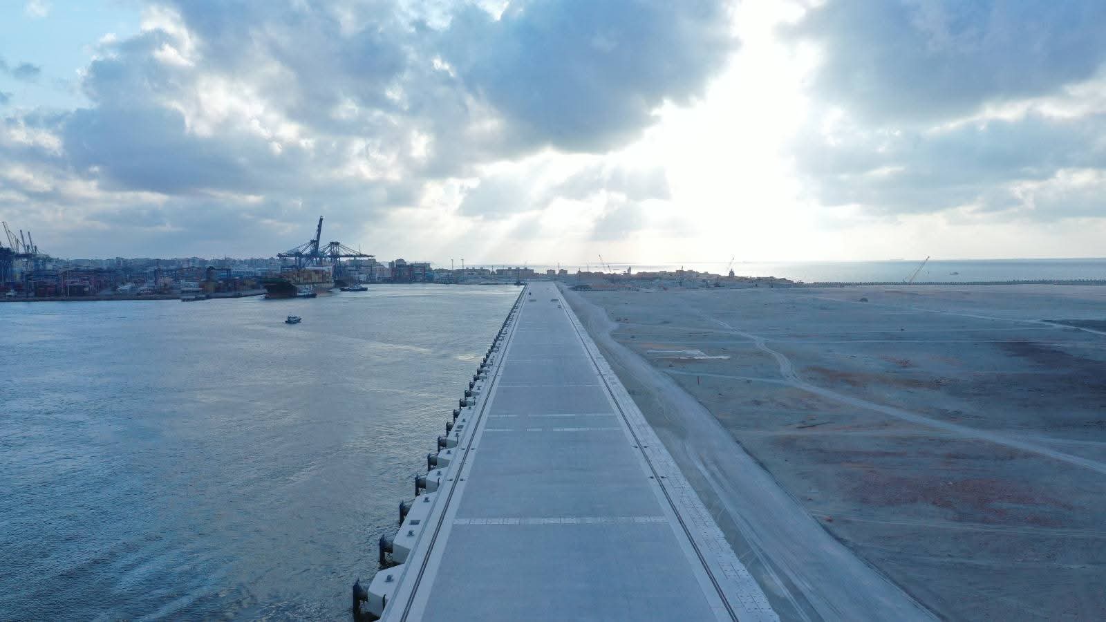 اعرف معلومات عن مشروعات بلدك - مشروع إنشاء محطة تحيا مصر 2 متعددة الأغراض على رصيف 100 بميناء الدخيلة