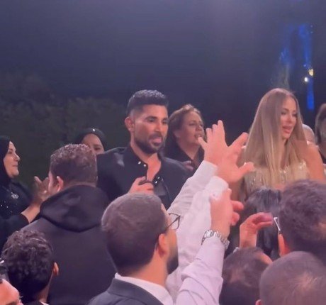 أول حفل بعد حادث السخنة.. أحمد سعد يحيي زفاف ابن ريم مصطفى