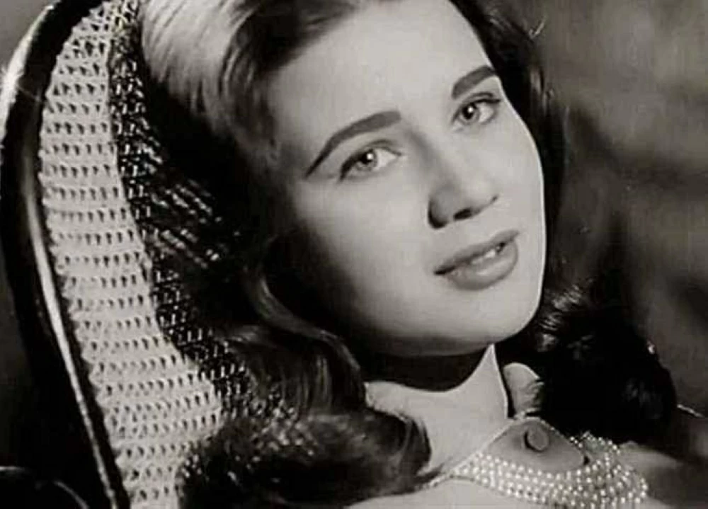 زبيدة ثروت قطة السينما المصرية وملكة جمال العصر في ذكري وفاتها