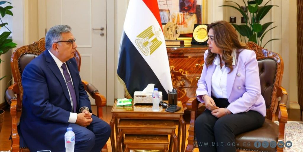 وزيرة التنمية المحلية تبحث مع محافظ الدقهلية الموقف التنفيذي للمشروعات الخدمية والتنموية بالمحافظة