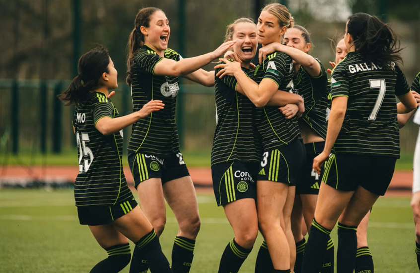 لاعبة سيلتيك تسجل هدفا استثنائيا من ركلة البداية