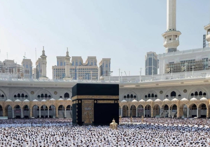 المسجد الحرام والمسجد النبوي 39 ألف مهمة لـ19 ألف متطوع بالحرمين