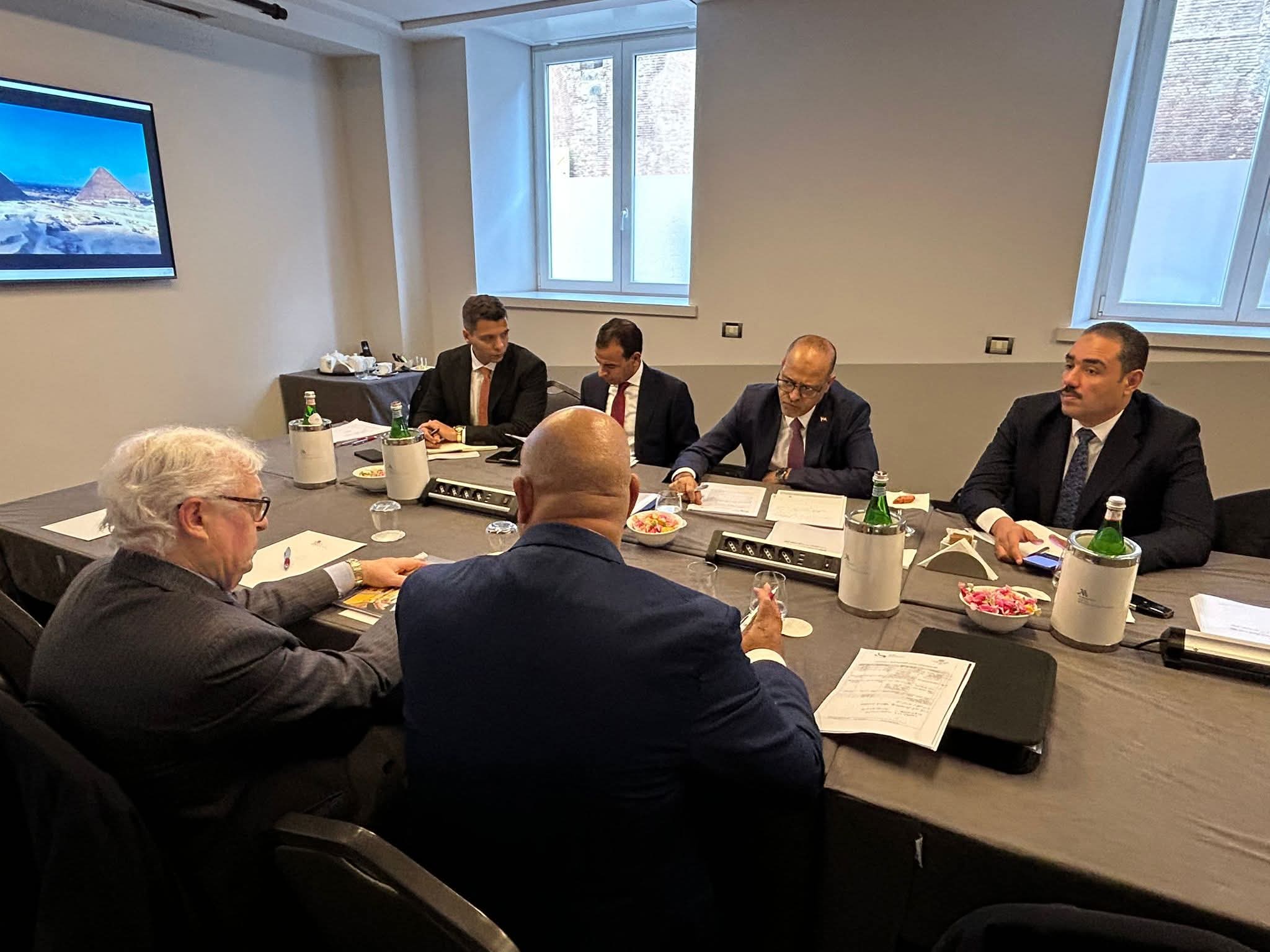 وزير العمل يبدأ زيارته إلى إيطاليا بلقاءات مع قيادات شركات التوظيف والتدريب لتوفير فرص عمل ومراكز تدريب مشتركة لتأهيل الشباب