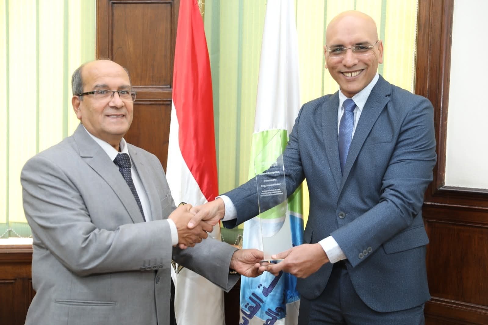 اكسبوتك منظم اجنحة وزارة الاقتصاد والطاقة الألمانية  تمنح درع تقدير لرئيس الشركة القابضة لدوره البارز في إنجاح المؤتمر والمعرض الدولي IWWI 2025