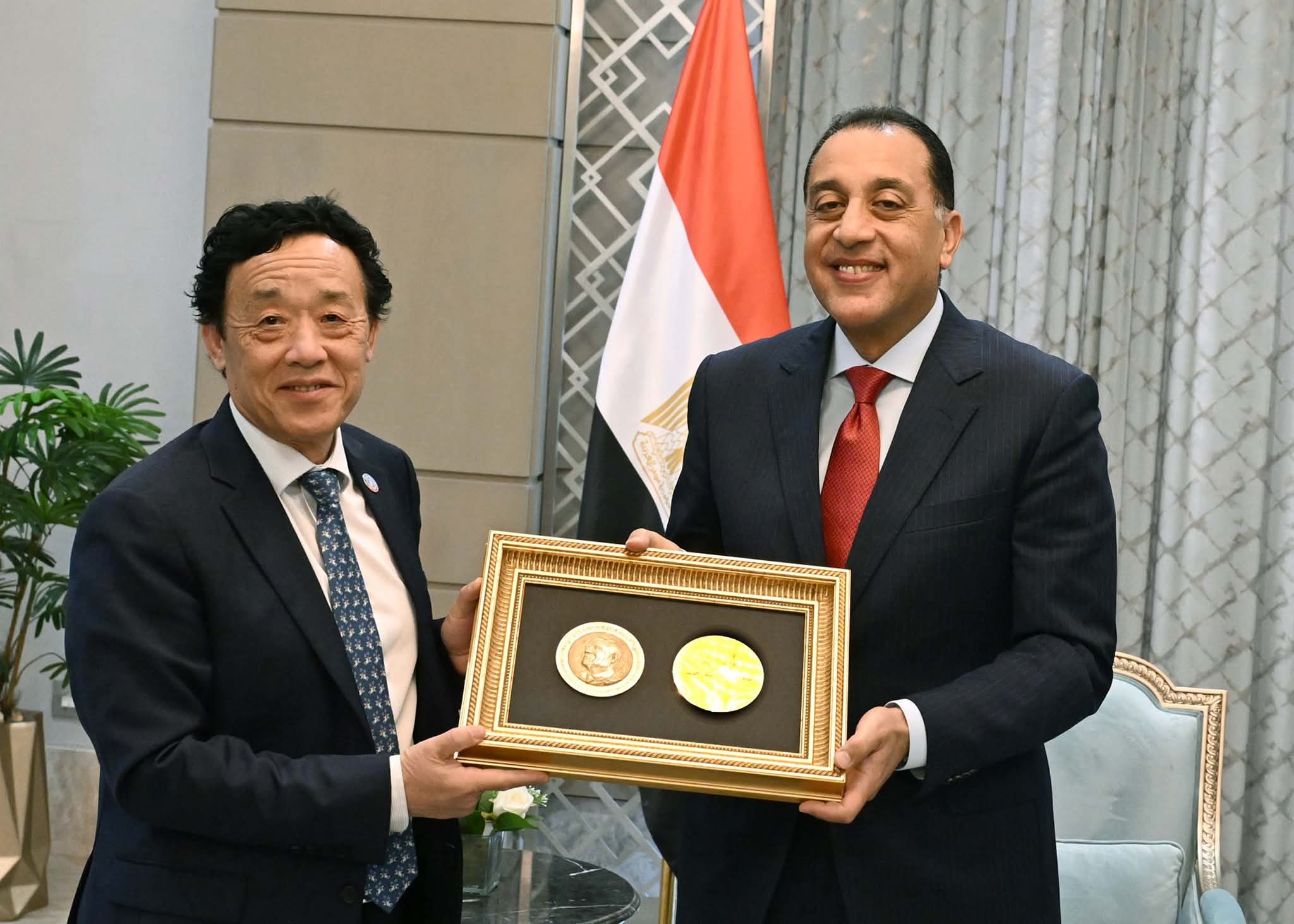 رئيس الوزراء يستقبل المدير العام لمنظمة الأغذية والزراعة للأمم المتحدة