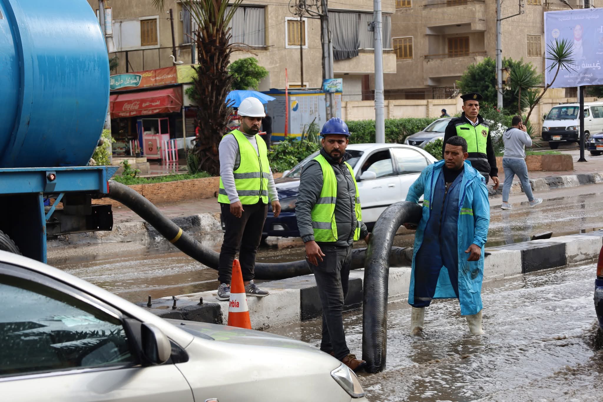 رئيس مياه الغربية يتابع ميدانياً كسح مياه الأمطار بطنطا ويرفع حالة الطوارئ للقصوى