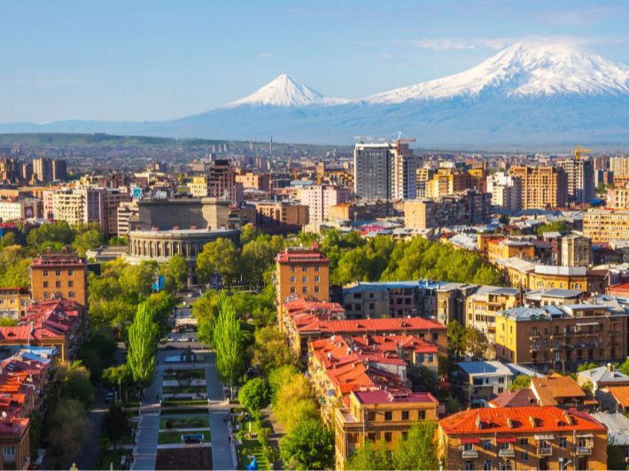 أرمينيا تتهم الاتحاد الأوروبي بالتدخل في شؤونها الداخلية