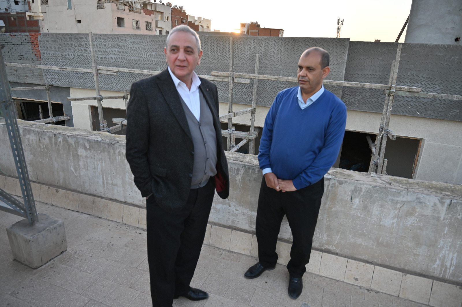 الجندي يتفقد الأعمال الجارية بمشروع إنشاء المبنى الإداري الجديد لديوان محافظة الغربية