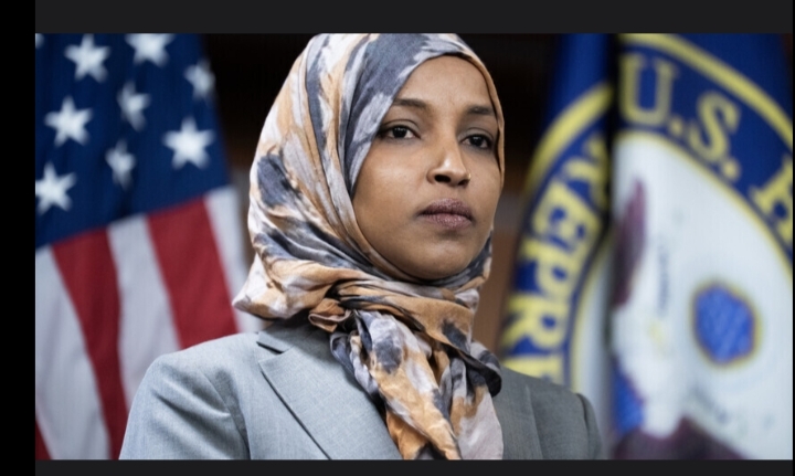 ترامب يرفض التعليق على فيديو مهاجمة النائبة إلهان عمر