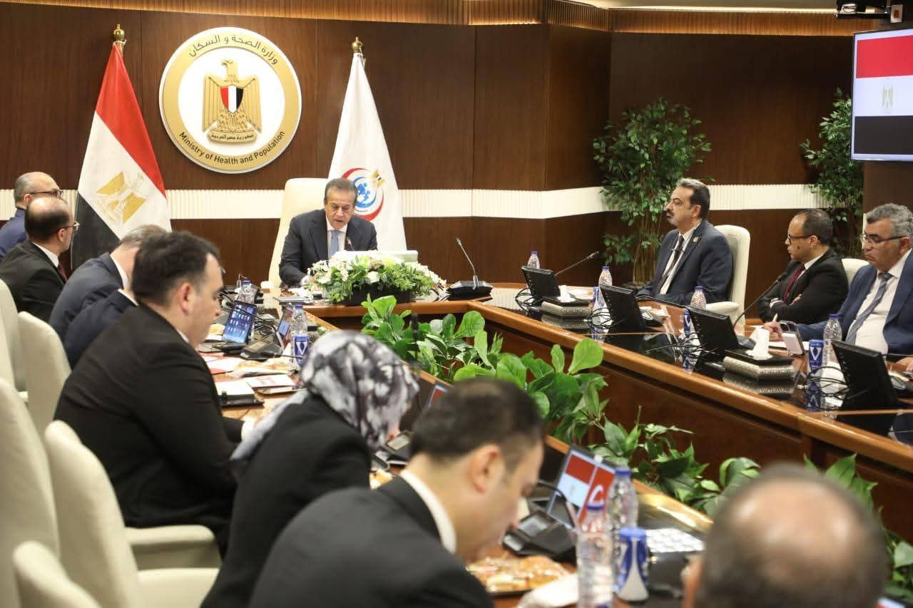 نائب رئيس الوزراء وزير الصحة يتابع مع وفد تركي تنفيذ «مدينة العاصمة الطبية» نقلة نوعية في الرعاية والتدريب والسياحة العلاجية