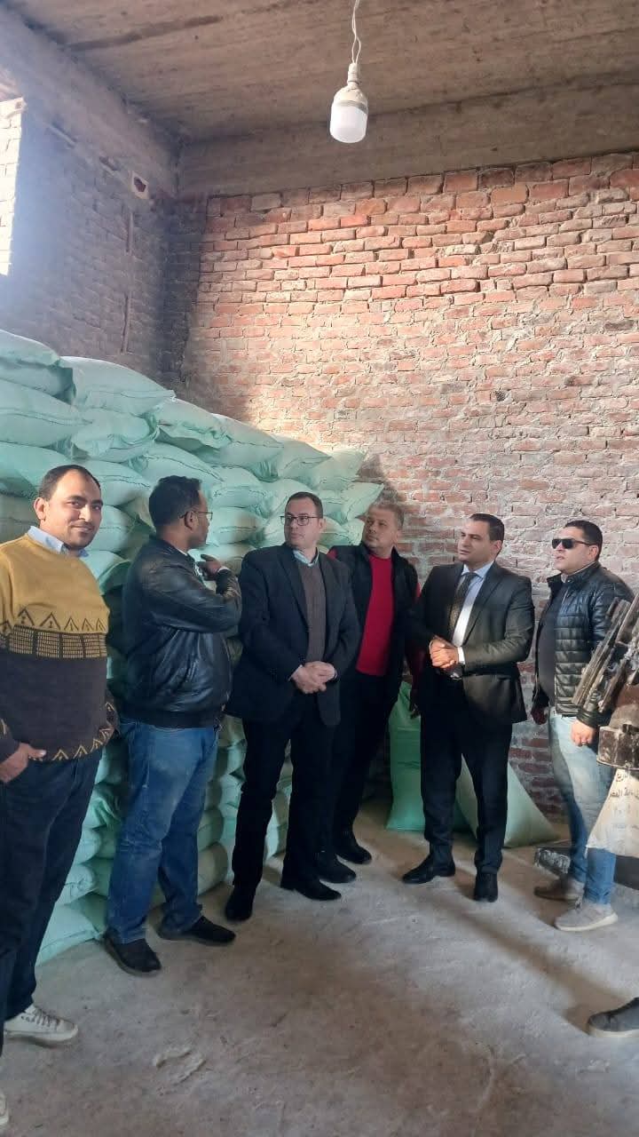 محافظة الجيزة تضبط 10 أطنان دقيق بلدي مدعم قبل تهريبه بالسوق السوداء