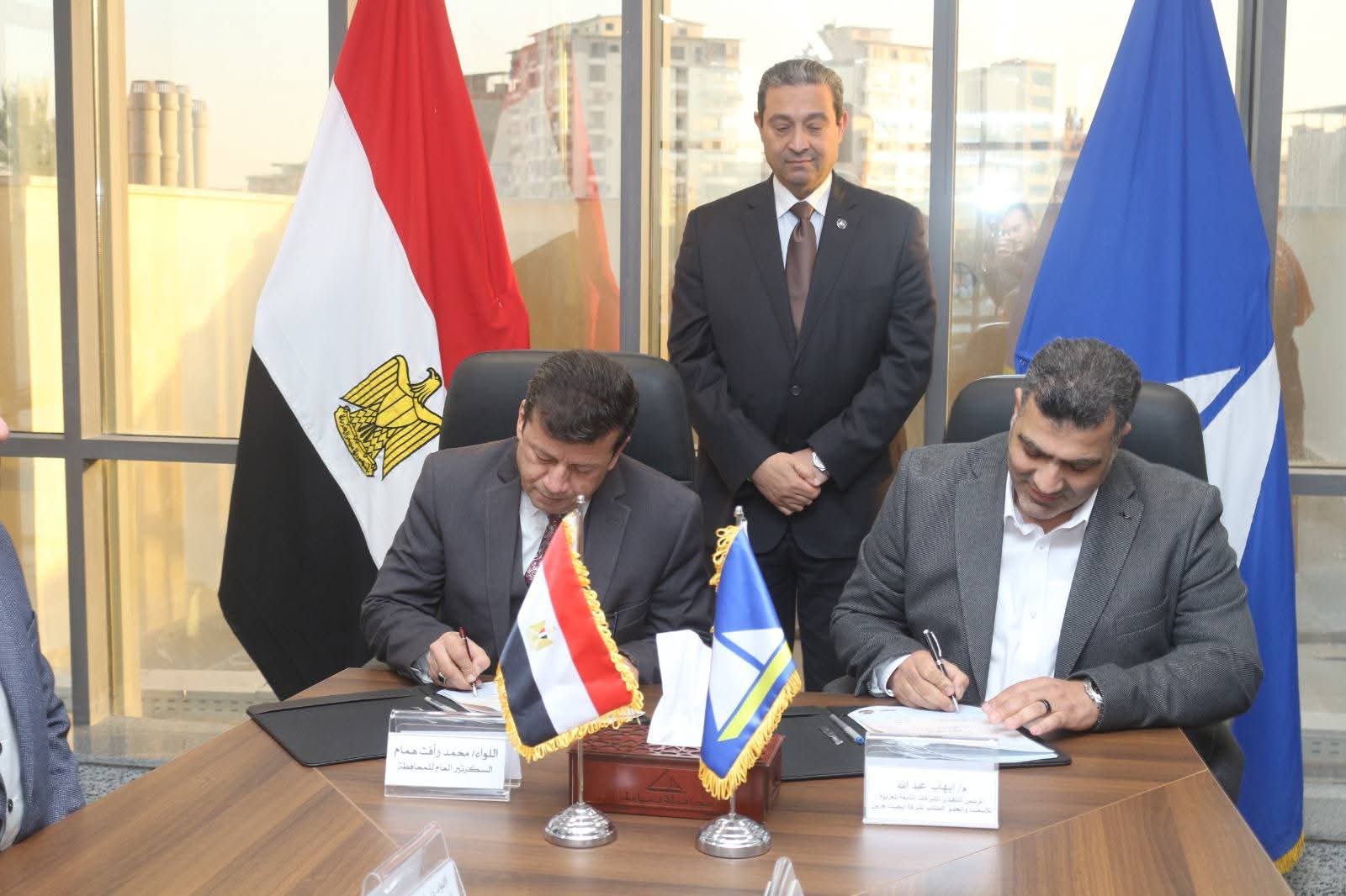 محافظ دمياط يشهد توقيع بروتوكول تعاون بين المحافظة وشركة ايجيبت جرين لتشغيل وإدارة مصنع المخلفات الصلبة 