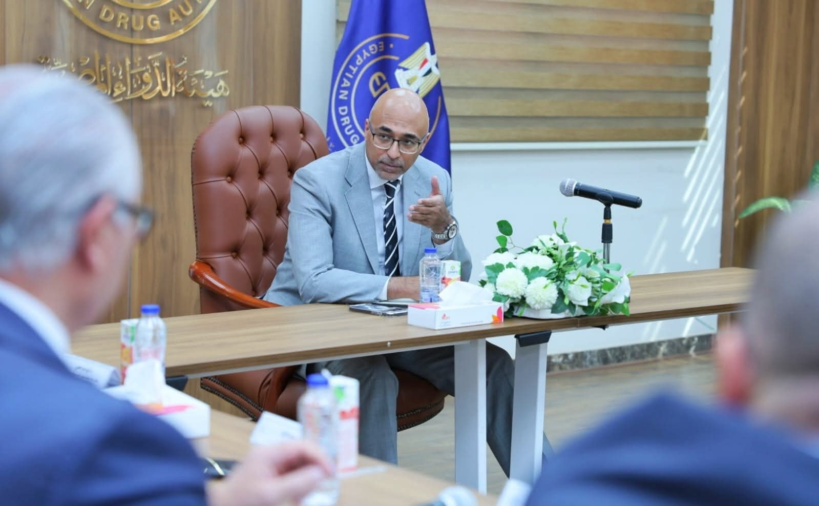 هيئة الدواء تبحث مع ممثلي غرفة صناعة الدواء والموزعين ونقابة الصيادلة آليات تنفيذ قرار سحب الأدوية منتهية الصلاحية وتعزيز ضبط السوق الدوائي 