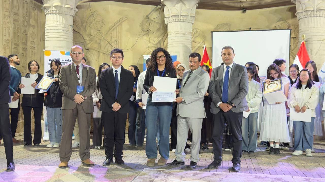 جامعة الأقصر تنظم الحفل الختامي للمدرسة الشتوية الدولية