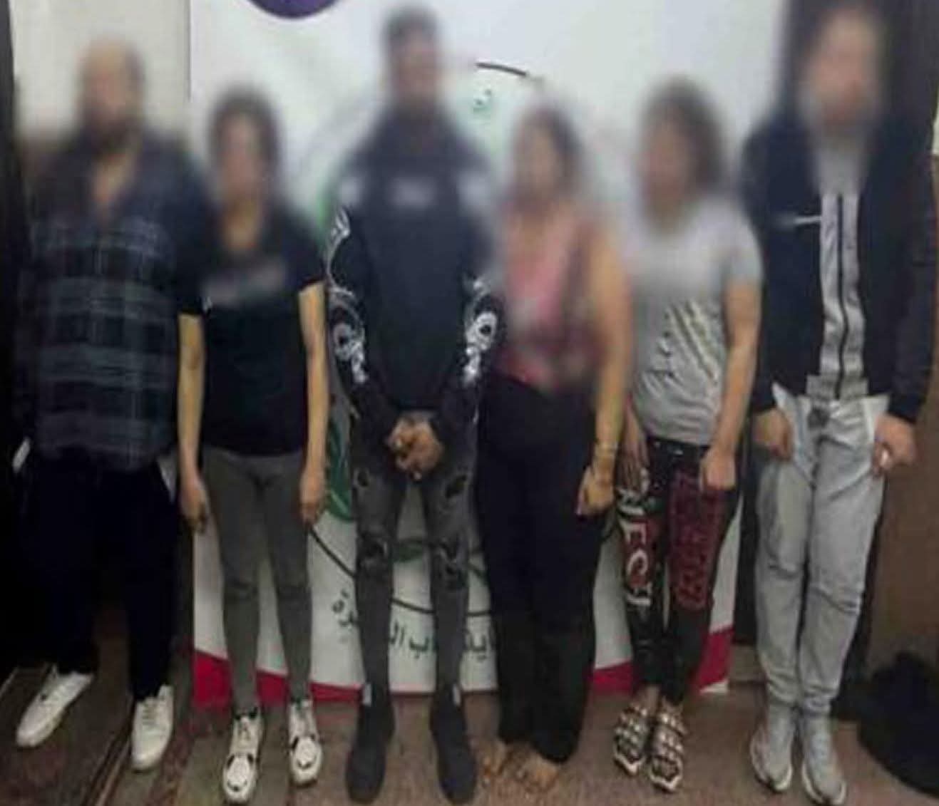 ضبط صاحبة نادي صحي و 3 أشخاص، سيدتان لممارسة الأعمال المنافية