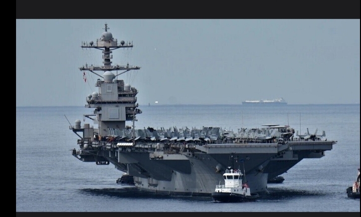 مجموعة حاملة طائرات هجومية أمريكية تتجه نحو الشرق الأوسط