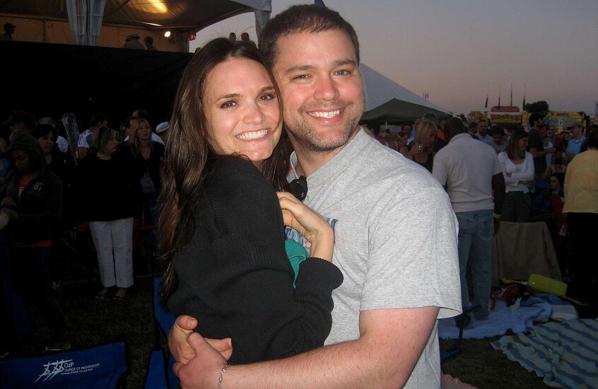 الممثلة الأمريكية لورا أوريكو تضع مولودا من زوجها المتوفى منذ 10 سنوات