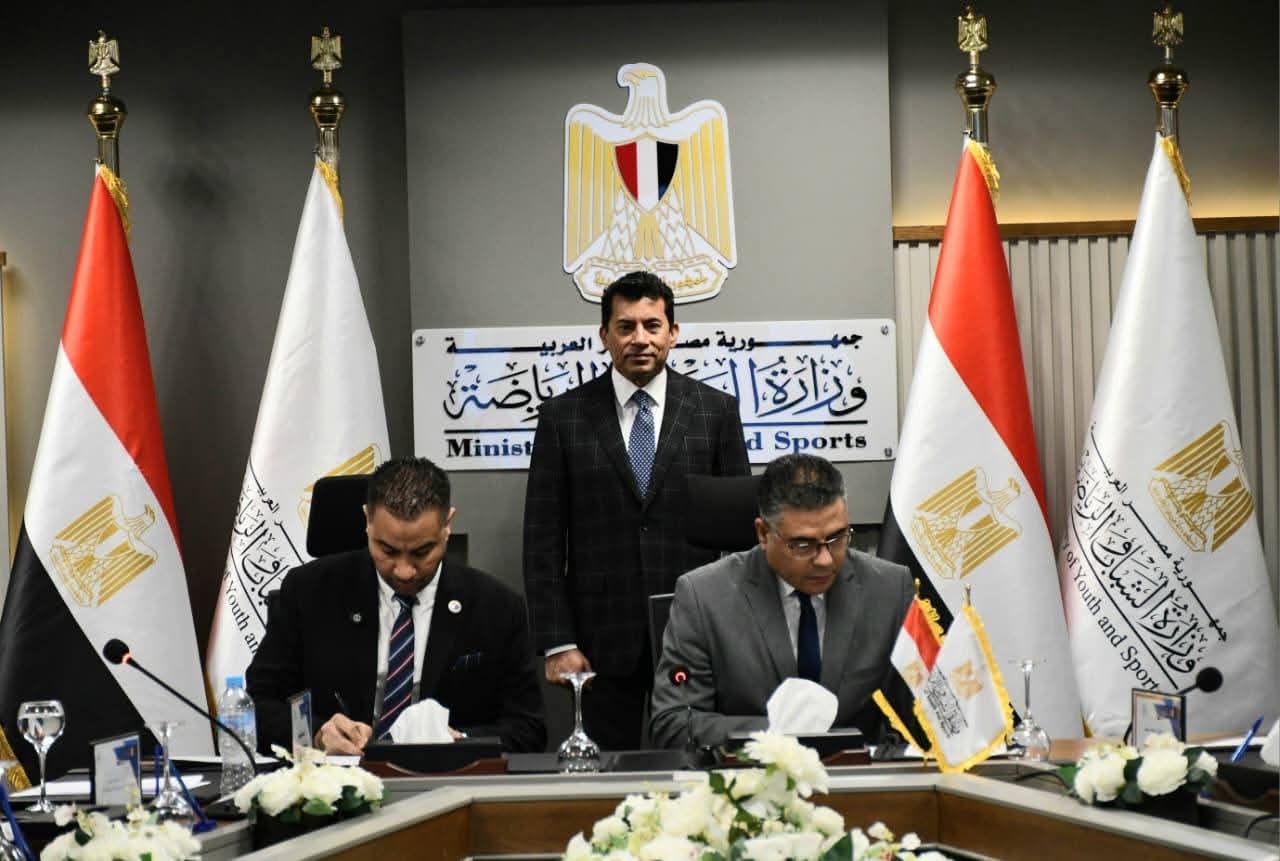 وزير الشباب والرياضة يشهد توقيع بروتوكول تعاون ويرعى معرض مصر للامتياز التجاري وريادة الأعمال